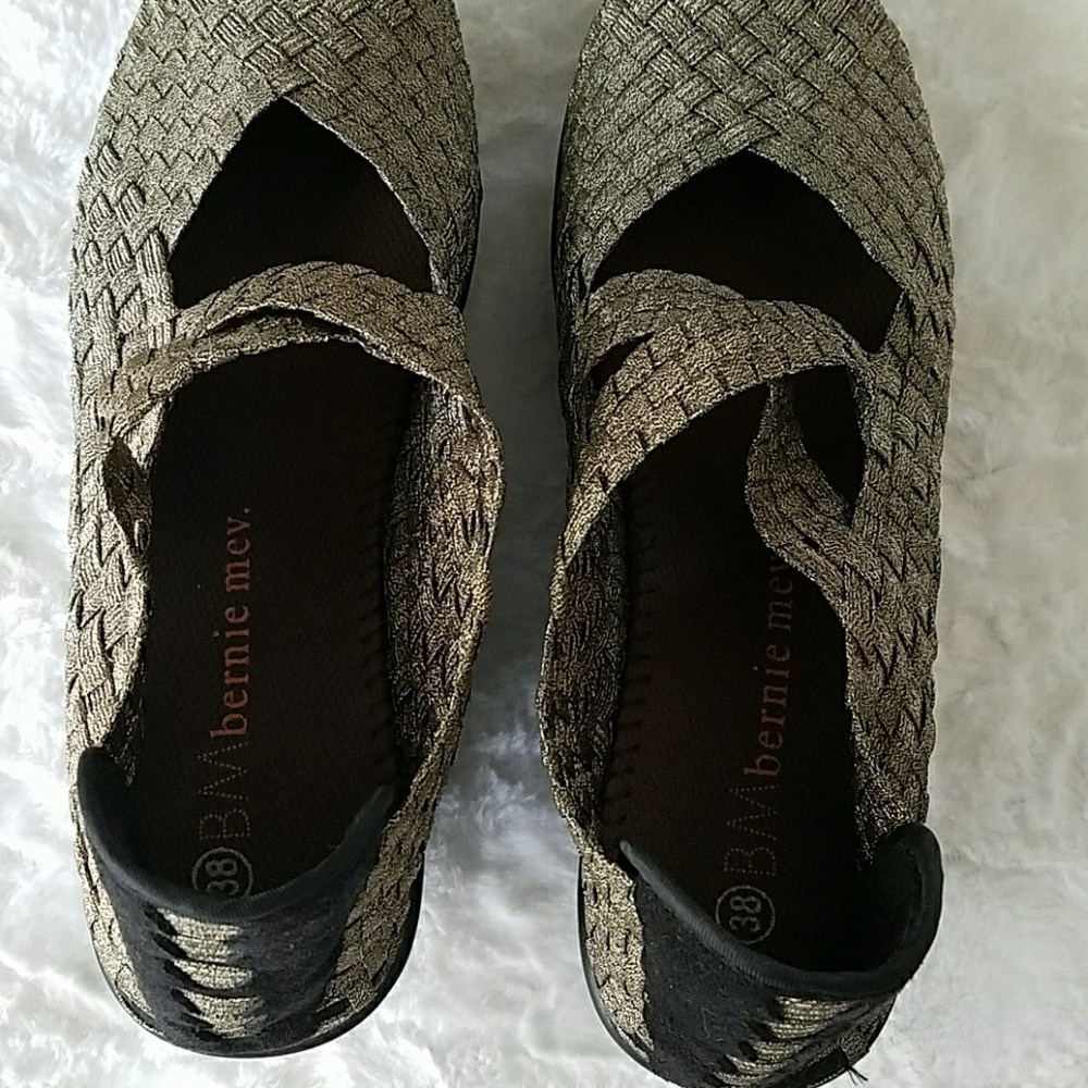 ๐ฅSEE NEW LISTING๐ฅ Bernie Mev Slip On NWOT - Picture 7 of 9